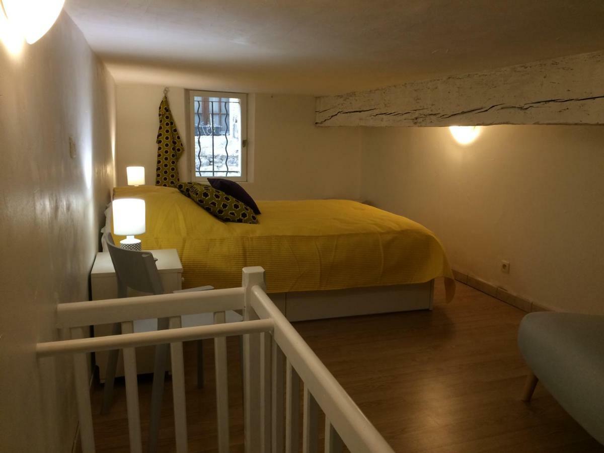 Le Calme Et La Tranquilite A 15 Minutes D'Avignon Apartment Caumont-sur-Durance Exterior photo